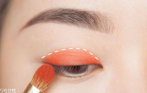 自然眼线的画法步骤图