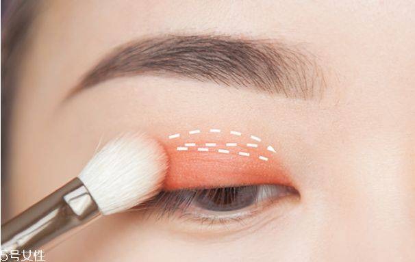 自然眼线的画法步骤图