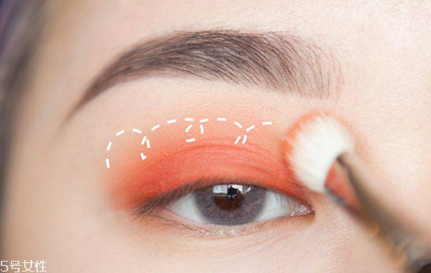 自然眼线的画法步骤图