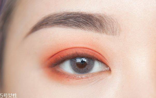 自然眼线的画法步骤图