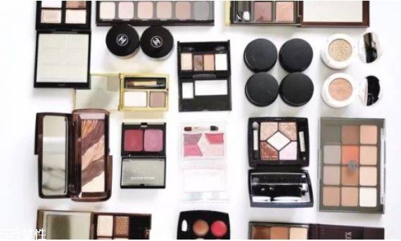 自然眼线的画法步骤图