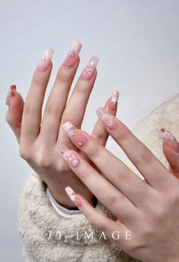 关于美甲的工具价钱