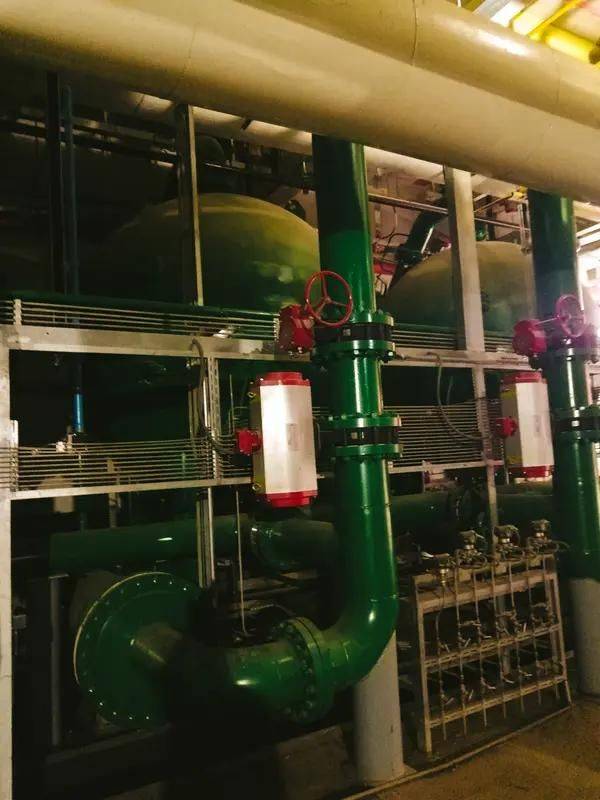 The work of the coal-fired hot stove