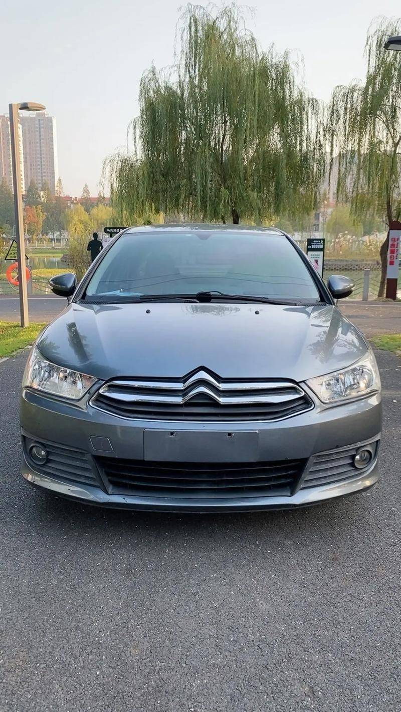 雪铁龙世嘉方向盘原理