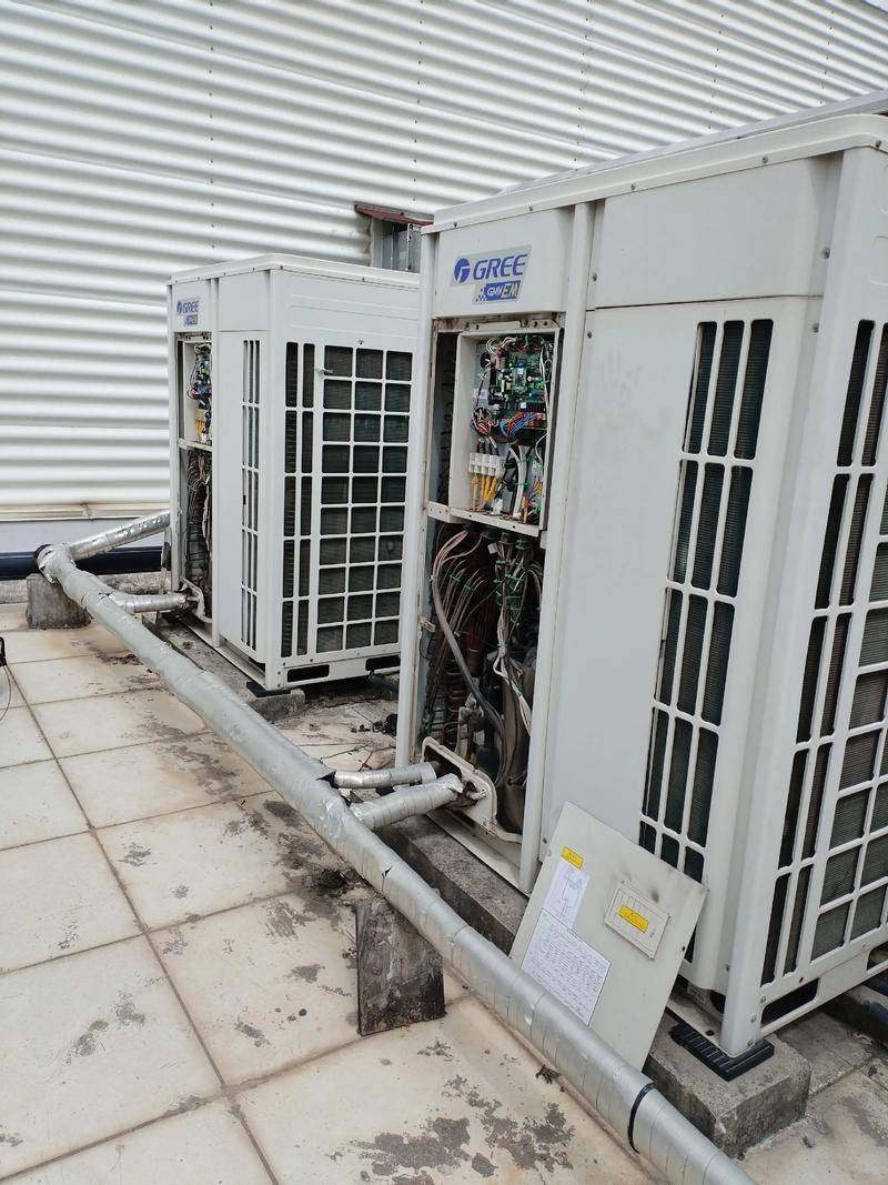 Precision air conditioning maintenance