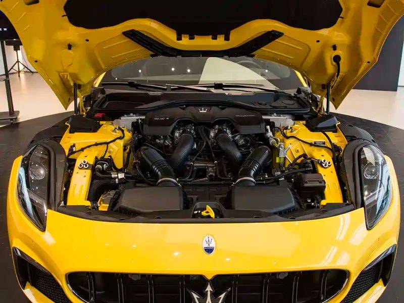 Maseratimc12 sale price