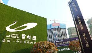 At the end of the two meetings, the price of the house is a problem