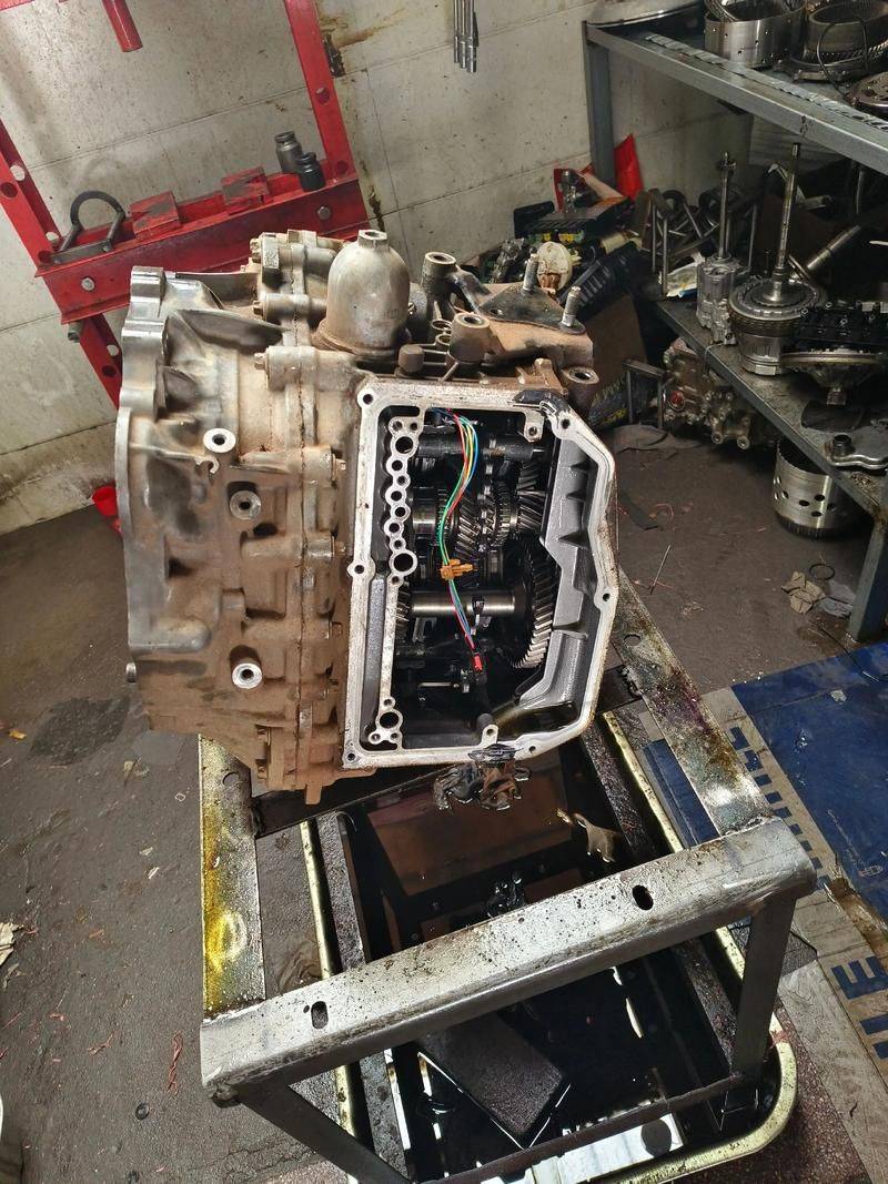 Maintenance of cranes