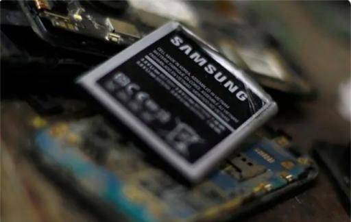 Cellular formatting, memory card steps