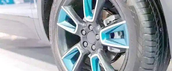 I love little knowledge of cars