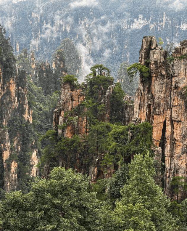 Zhang's sandstone peak forest