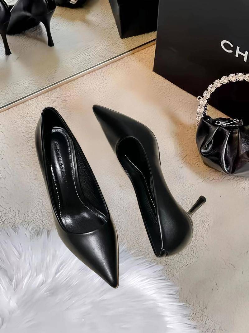 懂职场更懂她：300-600元预算，职场女性究竟在为哪双高跟鞋买单？