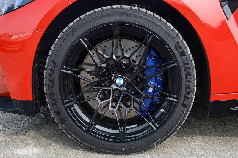 宝马跑车报价及图片