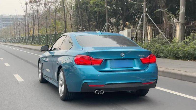 宝马跑车报价及图片