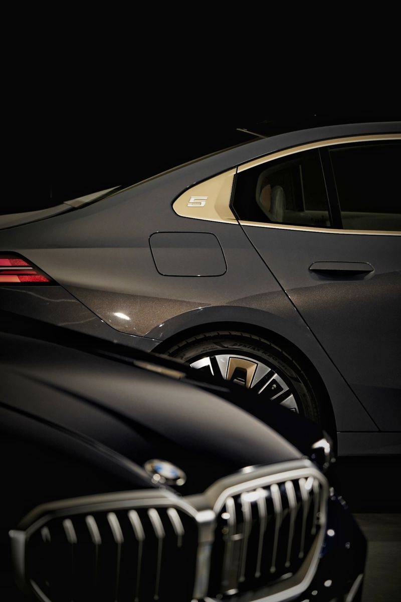 Bmw price and pictures