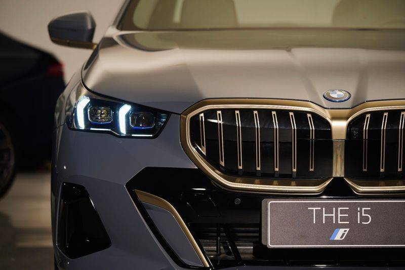 Bmw price and pictures