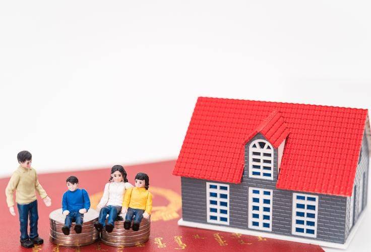 房产证子女除名费用