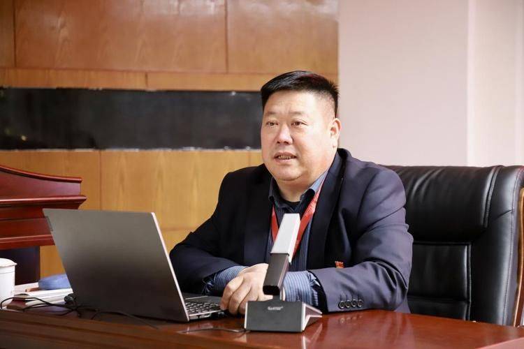 外知识分子的责任