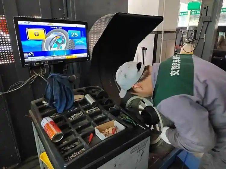 轮胎检查维修注意事项
