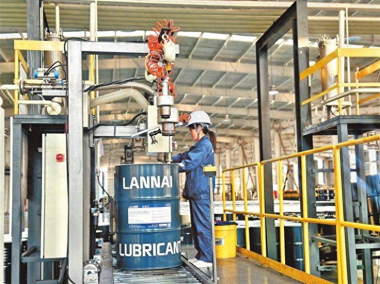 Third knowledge series on oil lubricants for ships