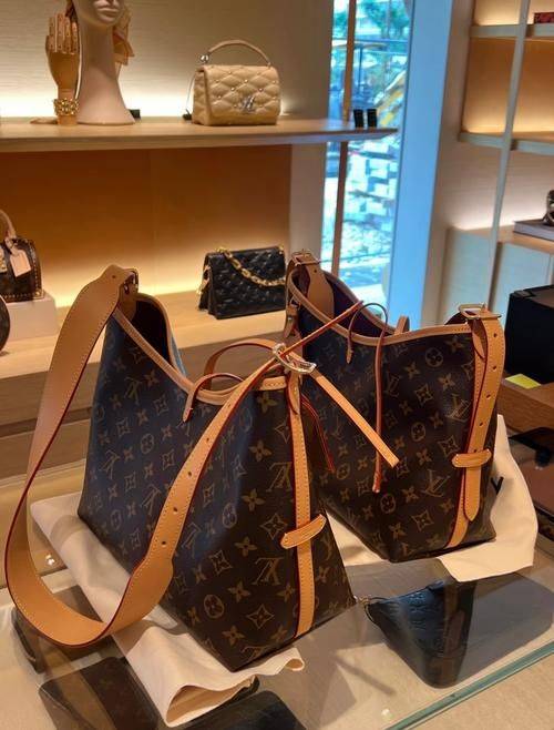 正品lv拉杆箱多少钱