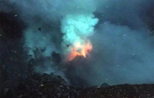 The cause of hawaiian volcanoes