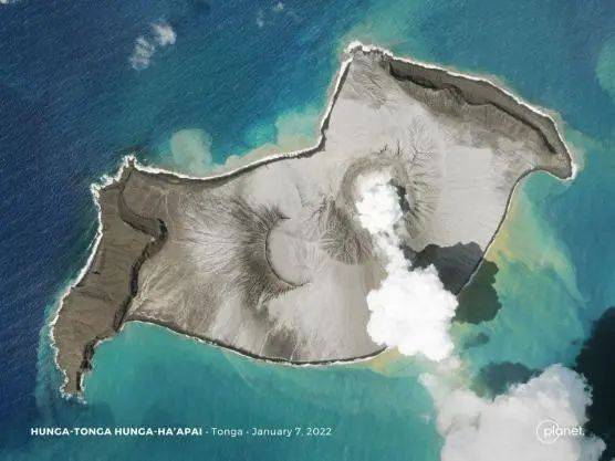 The cause of hawaiian volcanoes