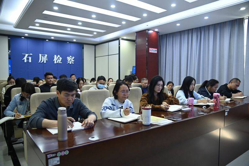 加强业务知识学习,