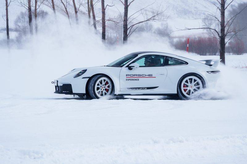 New porsche cayenne offer