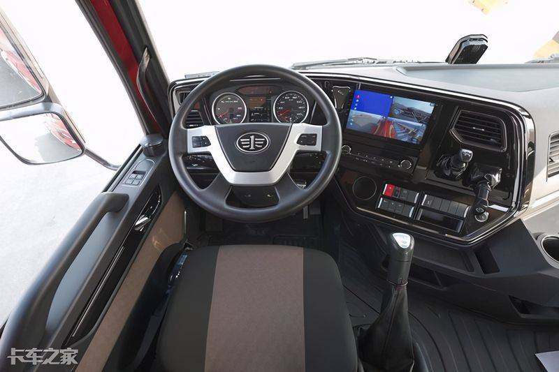 一汽青岛解放报价图片