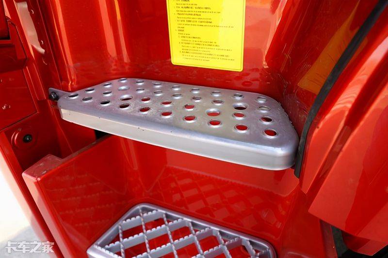 一汽青岛解放报价图片