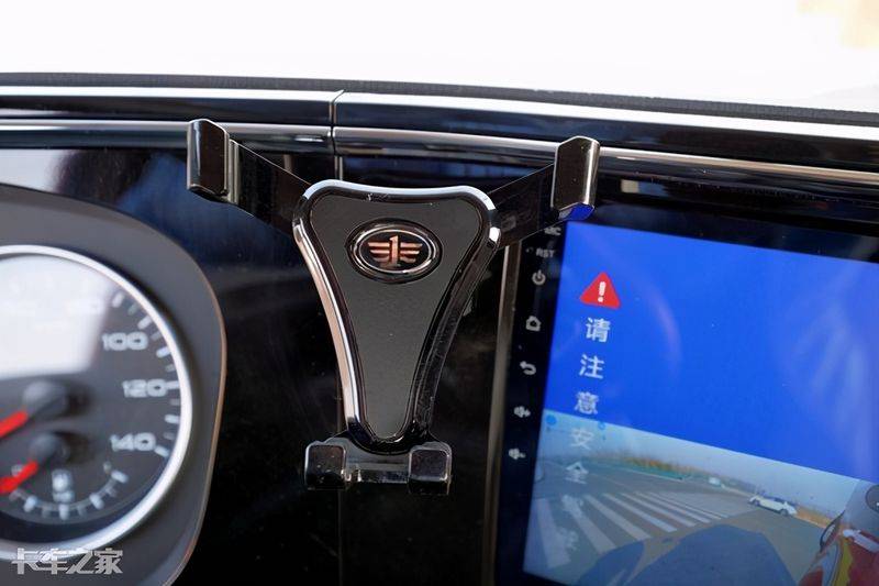 一汽青岛解放报价图片