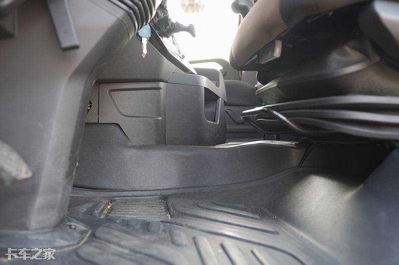 一汽青岛解放报价图片