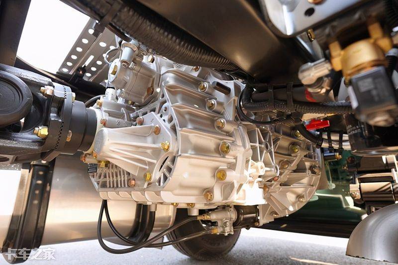 一汽青岛解放报价图片