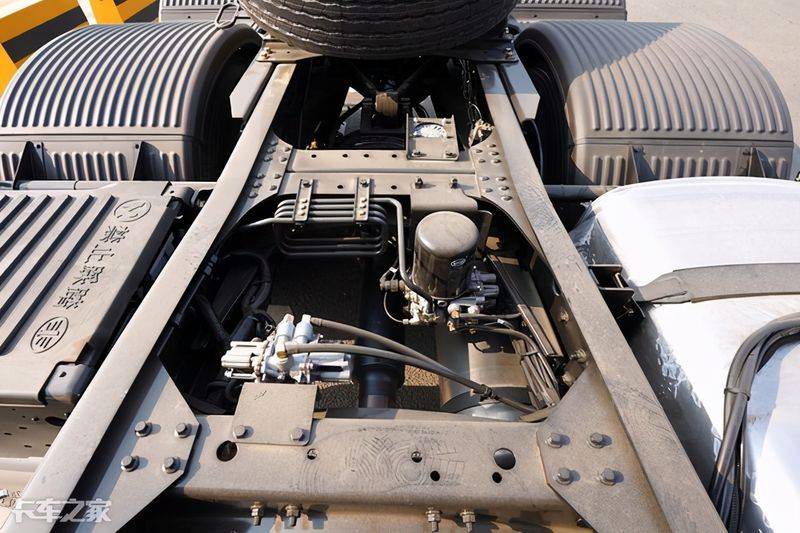 一汽青岛解放报价图片