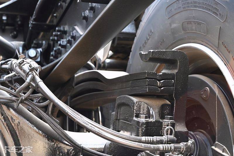 一汽青岛解放报价图片