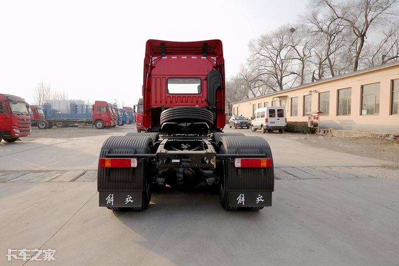 一汽青岛解放报价图片