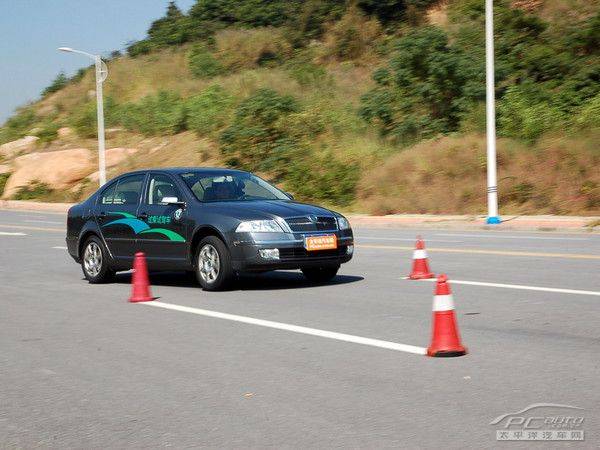 荣威750 维修费用 论坛