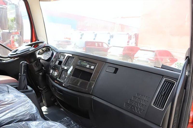 一汽青岛解放报价图片