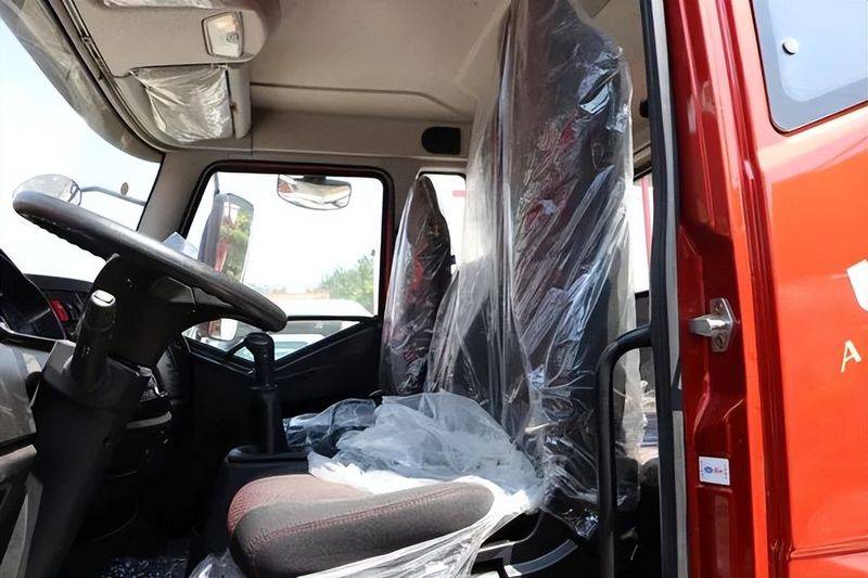 一汽青岛解放报价图片