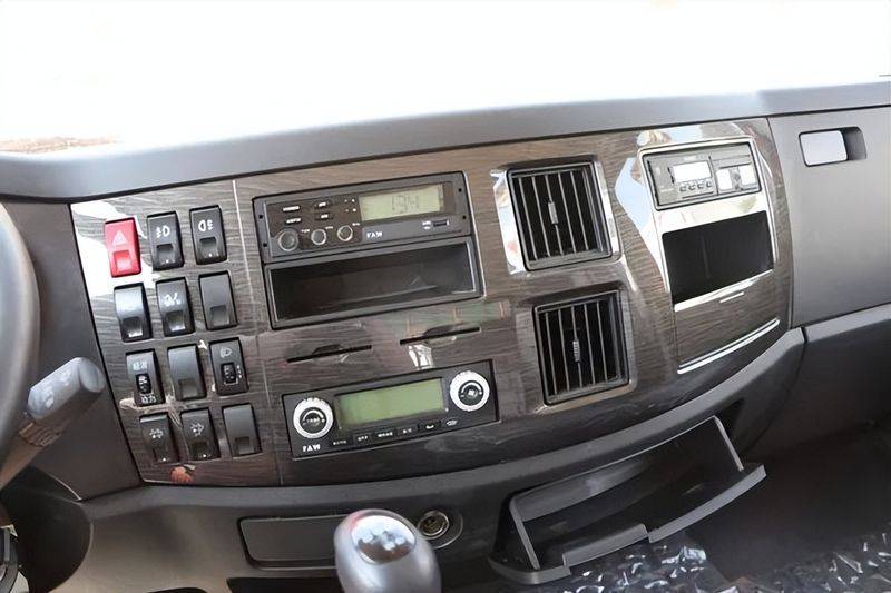 一汽青岛解放报价图片