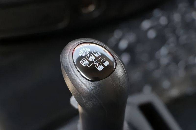 一汽青岛解放报价图片