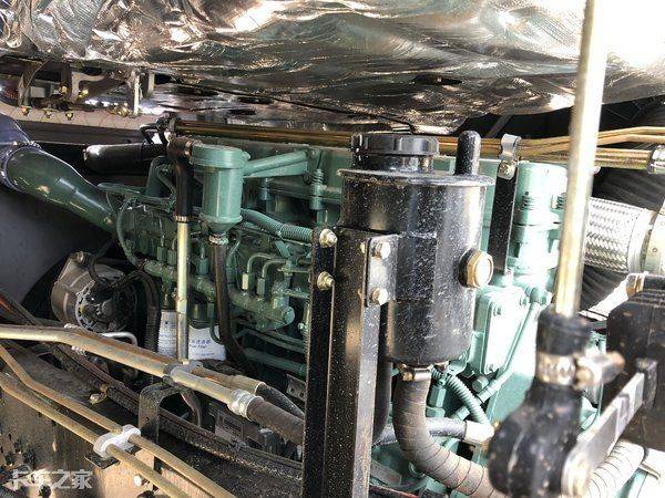 一汽青岛解放报价图片