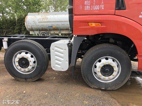 一汽青岛解放报价图片