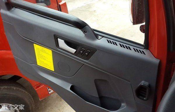 一汽青岛解放报价图片