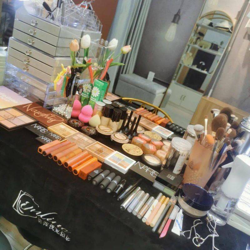 右视觉摄影写真多少钱