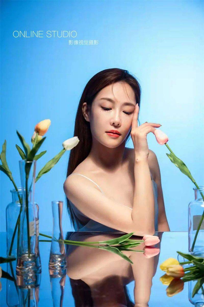 右视觉摄影写真多少钱