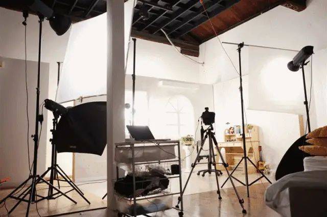 右视觉摄影写真多少钱