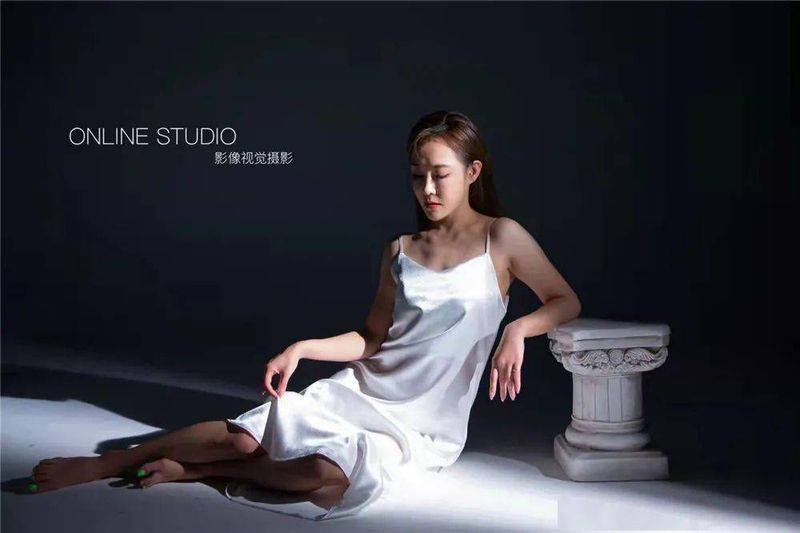 右视觉摄影写真多少钱