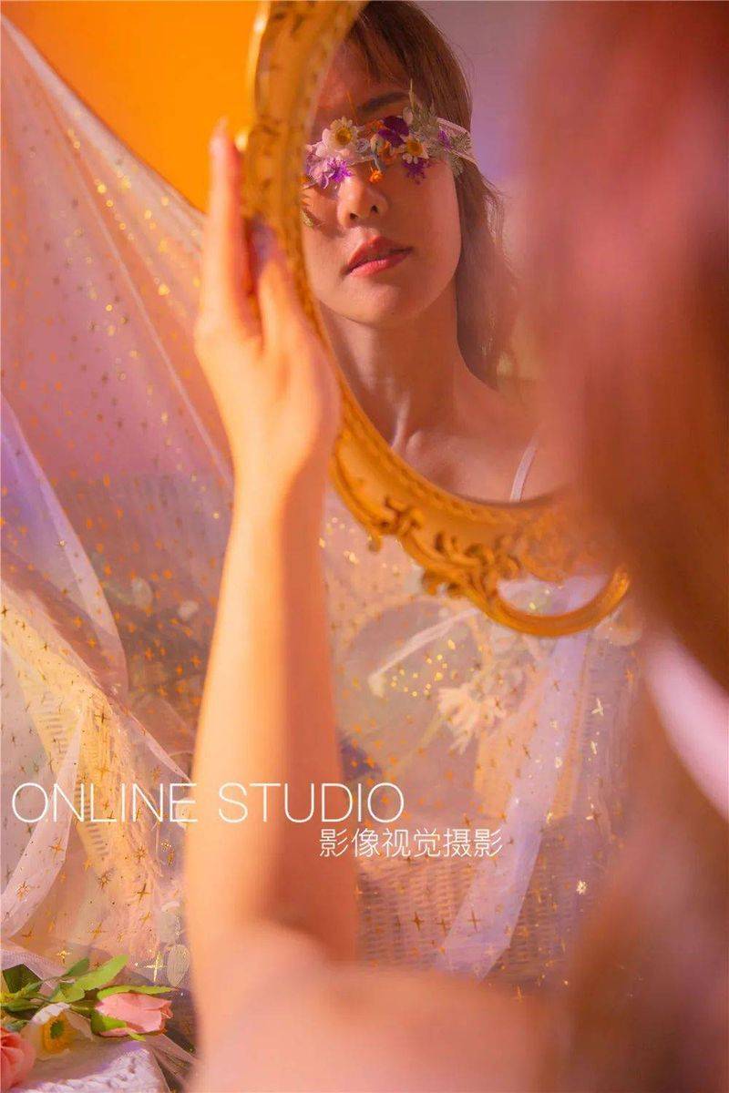 右视觉摄影写真多少钱